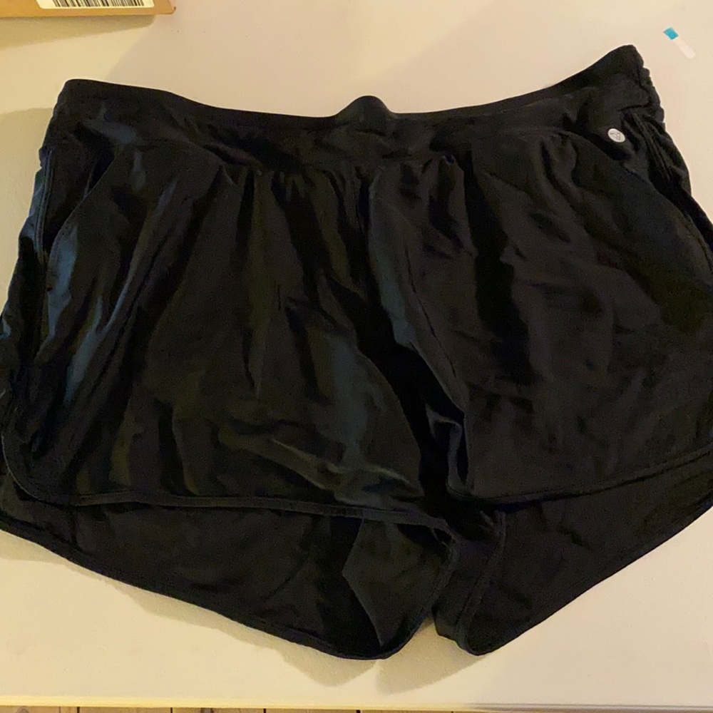 Livi active shorts